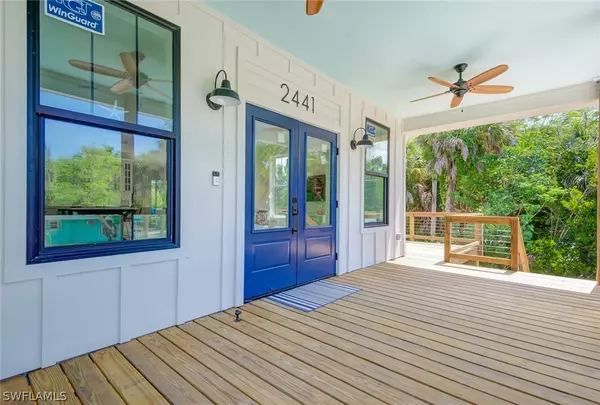 Sanibel, FL 33957,2441 Shop RD