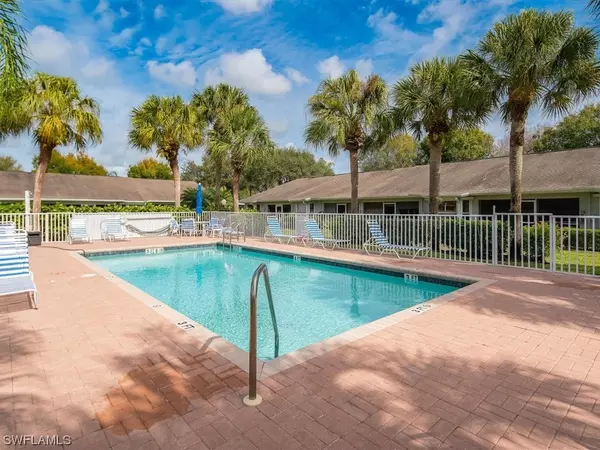 Naples, FL 34109,10745 Henry CT #606