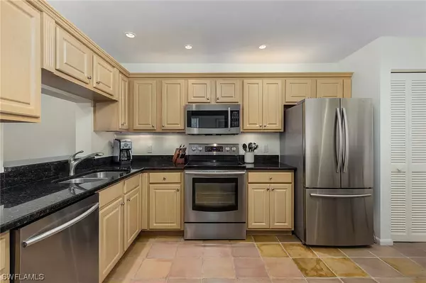Naples, FL 34109,7794 Esmeralda WAY N #N-201