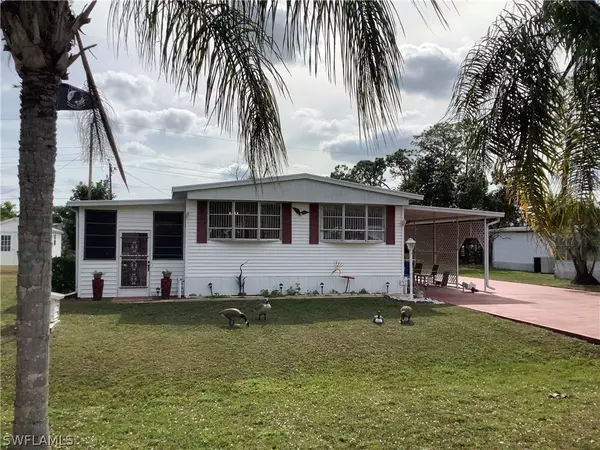 North Fort Myers, FL 33903,19621 N Tamiami TRL #44