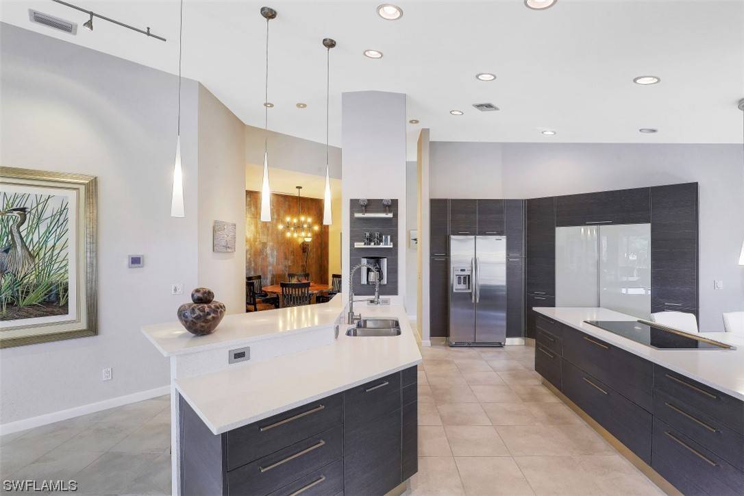 Naples, FL 34109,1825 Seville BLVD #821