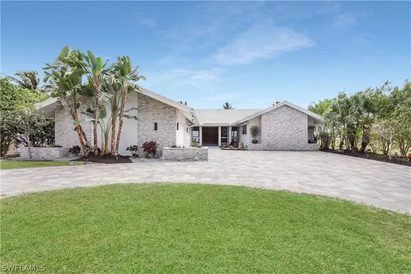 252 Bayshore DR, Cape Coral, FL 33904