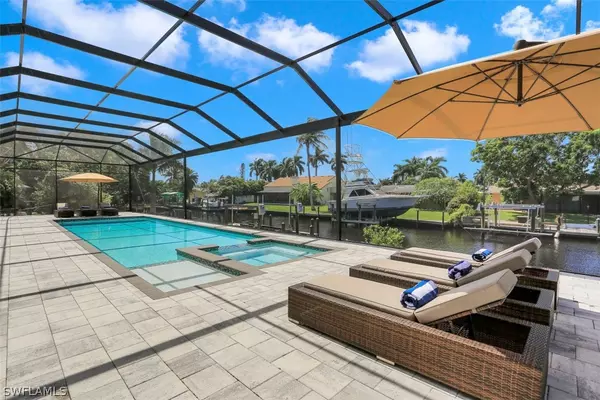 Cape Coral, FL 33904,5268 Stratford CT