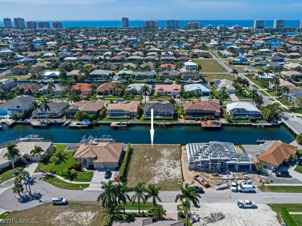382 Wales CT, Marco Island, FL 34145