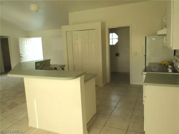 Cape Coral, FL 33990,2127 SE 5th PL