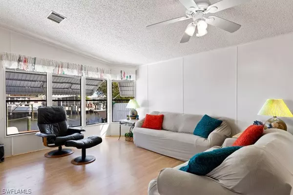 St James City, FL 33956,3078 HARPOON LN