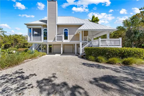 Sanibel, FL 33957,249 Violet DR