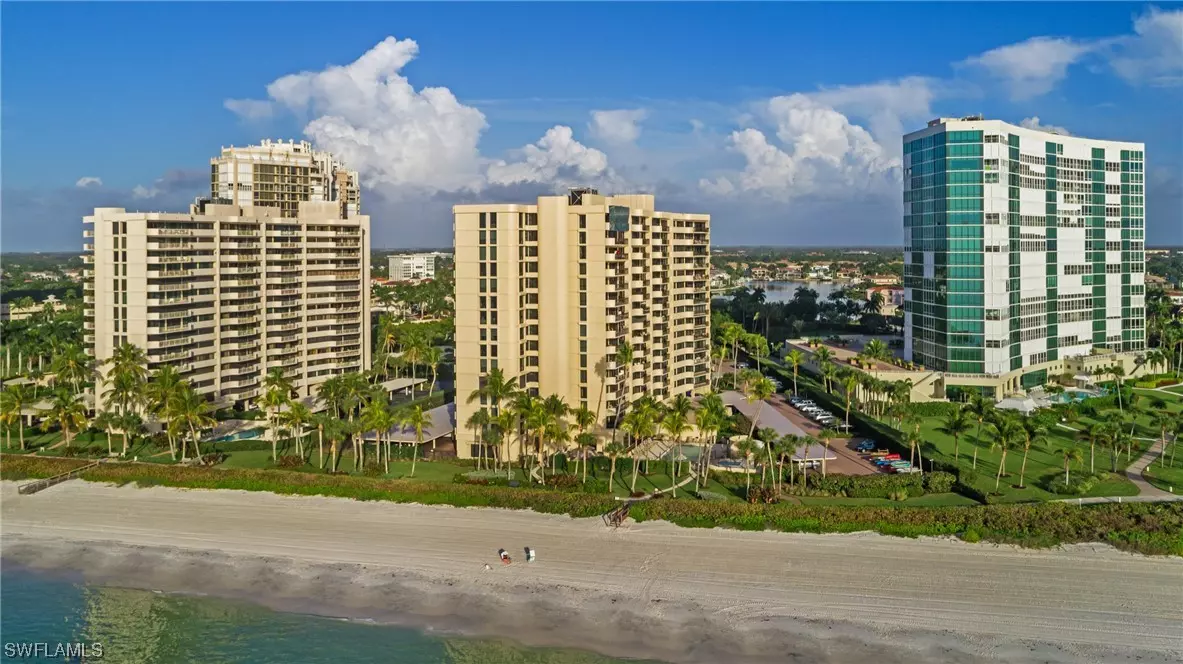 Naples, FL 34103,4001 Gulf Shore BLVD N #1104