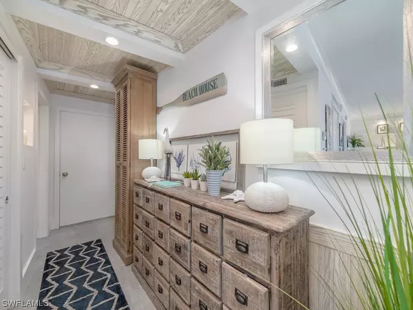Marco Island, FL 34145,1085 Bald Eagle DR #B201