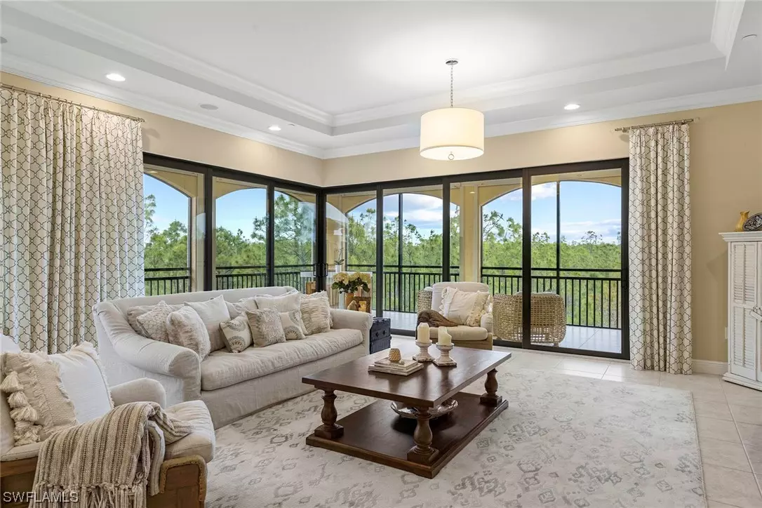 Naples, FL 34109,2751 Tiburon BLVD E #301