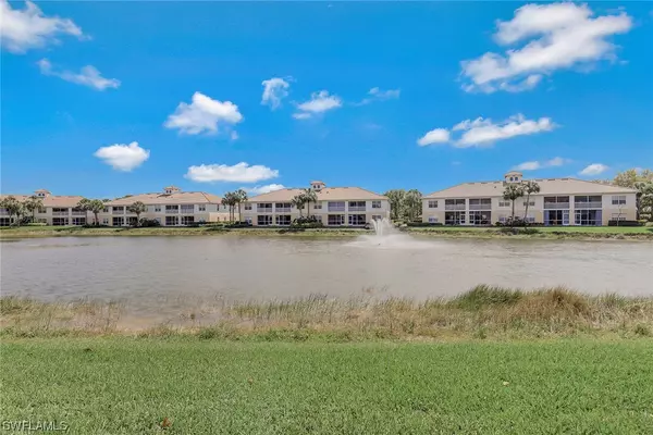 Naples, FL 34109,3053 Driftwood WAY #3901