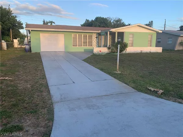 312 Morgan CIR N, Lehigh Acres, FL 33936