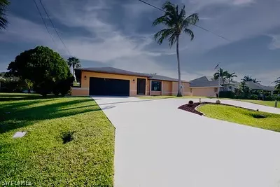 Cape Coral, FL 33990,622 SE 16th TER