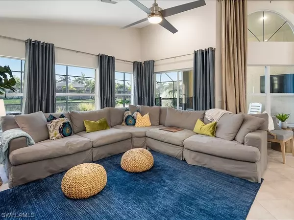 Naples, FL 34109,6981 Burnt Sienna CIR