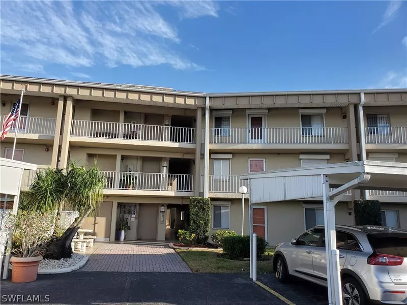 2244 Winkler AVE #308, Fort Myers, FL 33901