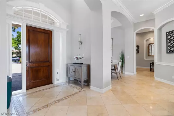 Naples, FL 34109,1691 Persimmon DR