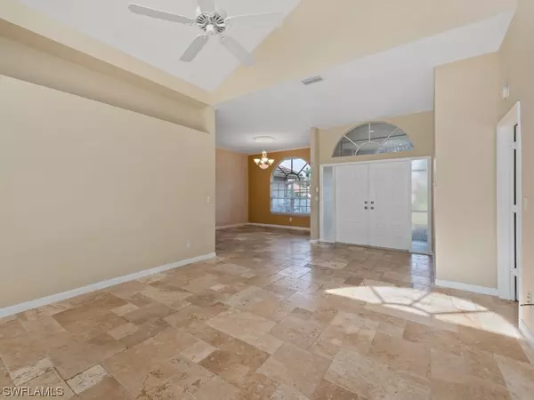 Naples, FL 34104,334 Henley DR