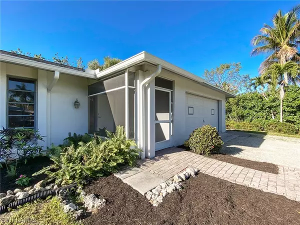 1606 Bunting LN, Sanibel, FL 33957