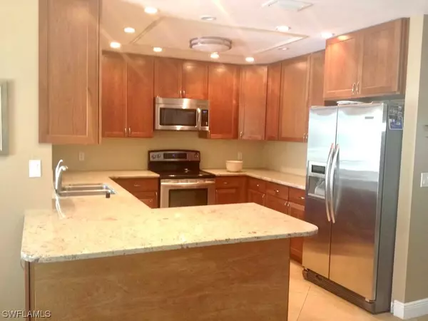 Naples, FL 34104,916 Hidden Terrace RD