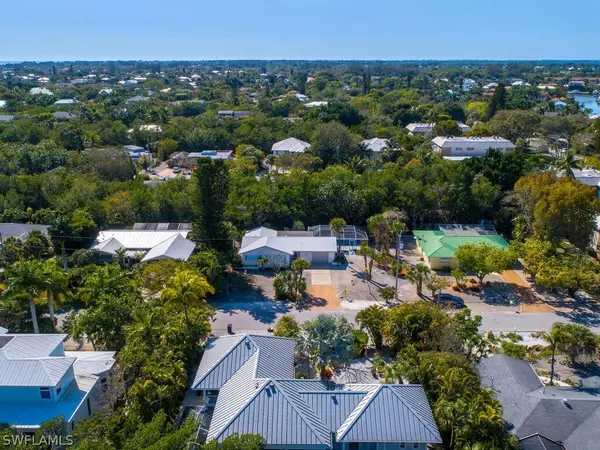 1117 Captains Walk ST, Sanibel, FL 33957