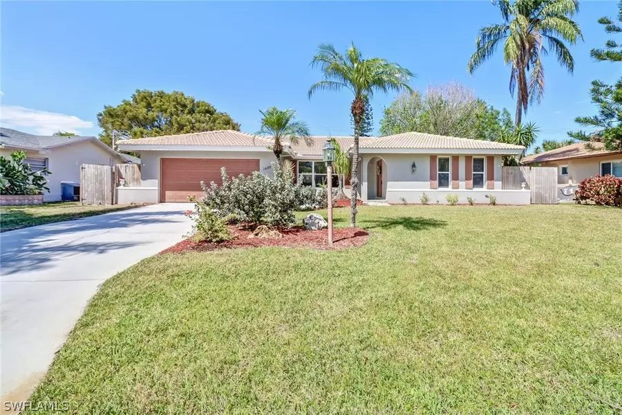 1439 Covington CIR W, Fort Myers, FL 33919