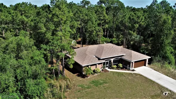 2104 Wells AVE, Alva, FL 33920