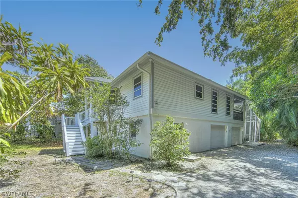 Sanibel, FL 33957,2011 Mitzi LN