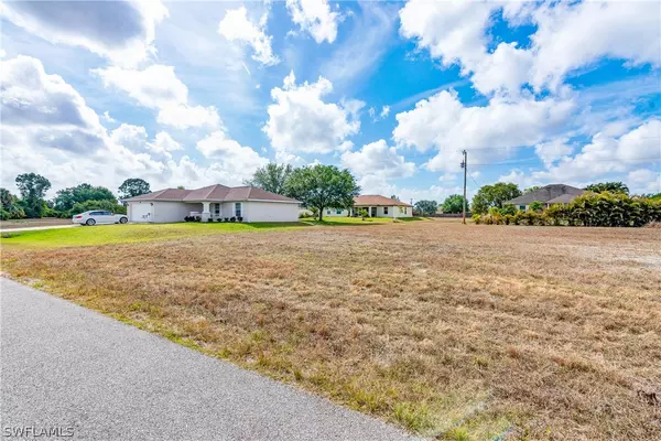 Cape Coral, FL 33909,340 NE 27th TER