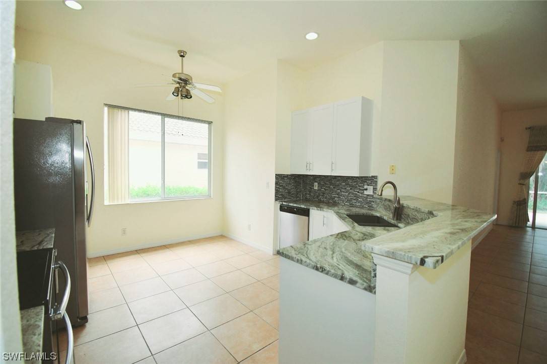 Naples, FL 34104,7948 Leicester DR