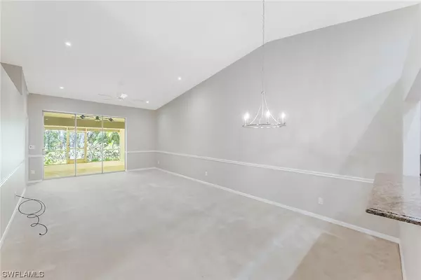 Naples, FL 34109,8057 San Vista CIR #8-8L