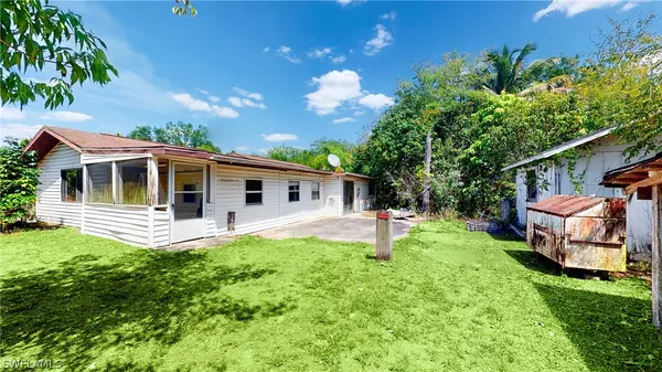 18730 Old Bayshore RD, North Fort Myers, FL 33917