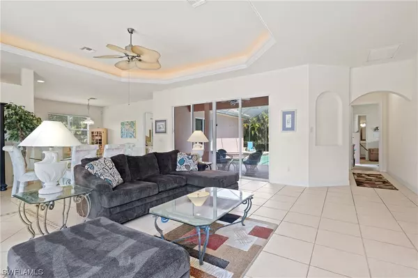 Naples, FL 34104,739 Pine Crest LN