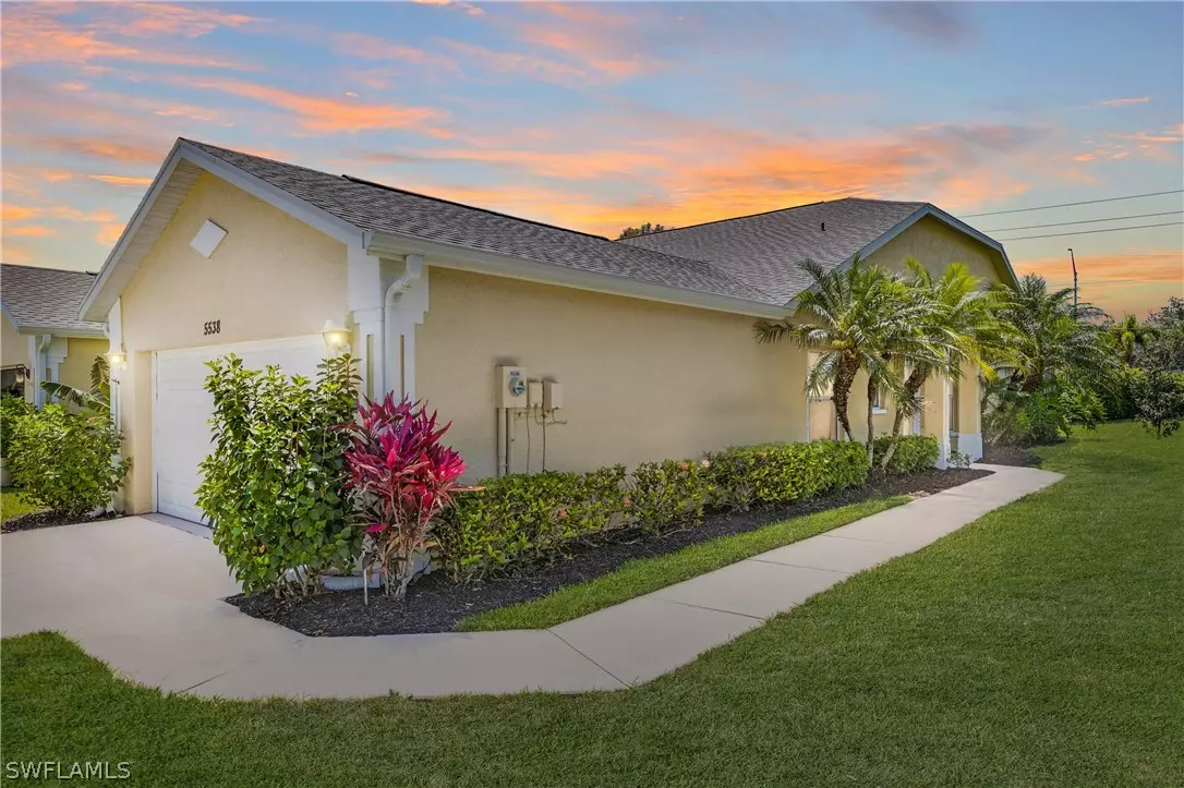 Naples, FL 34112,5538 Greenwood CIR #10