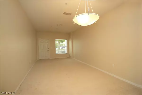 Naples, FL 34109,3269 Amanda LN #7