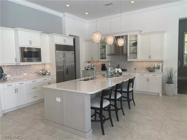 Naples, FL 34110,16495 Felicita CT