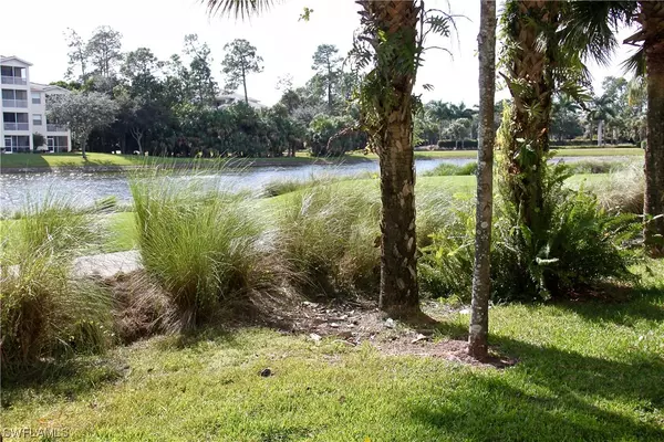 Naples, FL 34114,3980 Bishopwood CT E #4-105