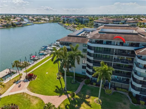 Marco Island, FL 34145,601 Seaview CT #C703