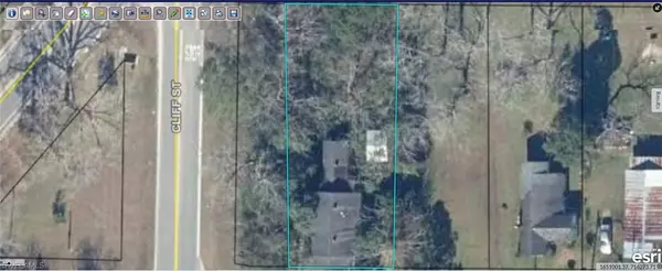 Graceville, FL 32440,1012 Washington AVE