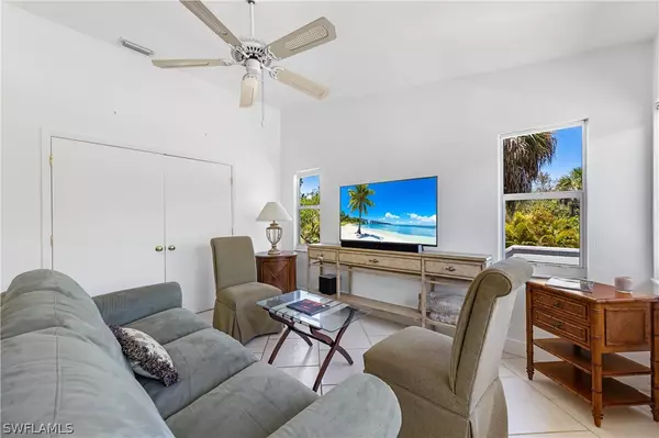 Sanibel, FL 33957,1717 Atlanta Plaza DR