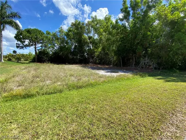 Other, FL 33956,4456 Lake Heather CIR