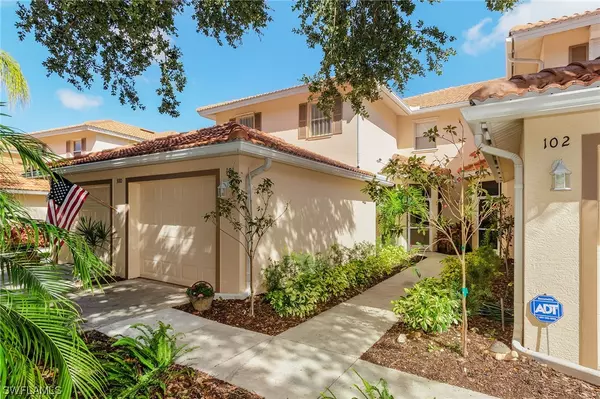 Naples, FL 34104,300 Robin Hood CIR SE #101