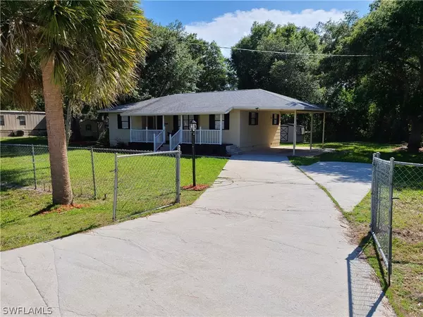 Palmdale, FL 33944,541 Seminole AVE