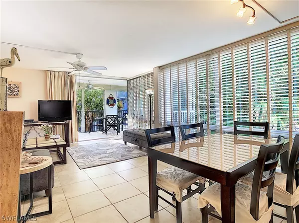 Sanibel, FL 33957,2265 W GULF DR #310A