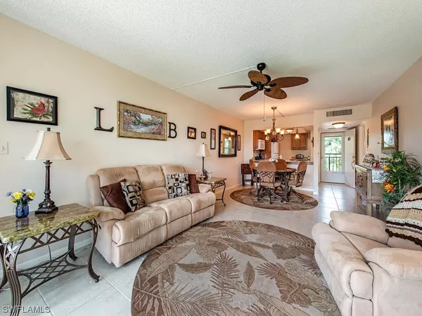 Naples, FL 34105,1083 Forest Lakes DR #6303