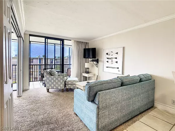 Sanibel, FL 33957,1501 Middle Gulf DR #D410