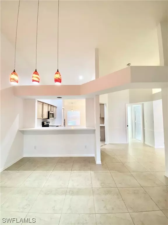 7005 Lone Oak BLVD, Naples, FL 34109