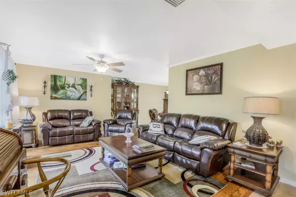 Cape Coral, FL 33990,28 SE 12th AVE