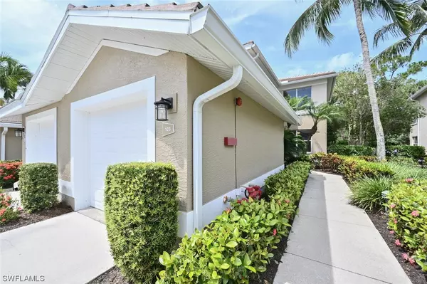 Naples, FL 34110,785 Carrick Bend CIR #103