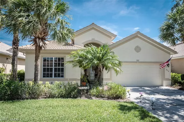 8314 Valiant DR, Naples, FL 34104