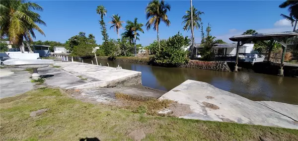 Everglades City, FL 34139,86 Flamingo DR